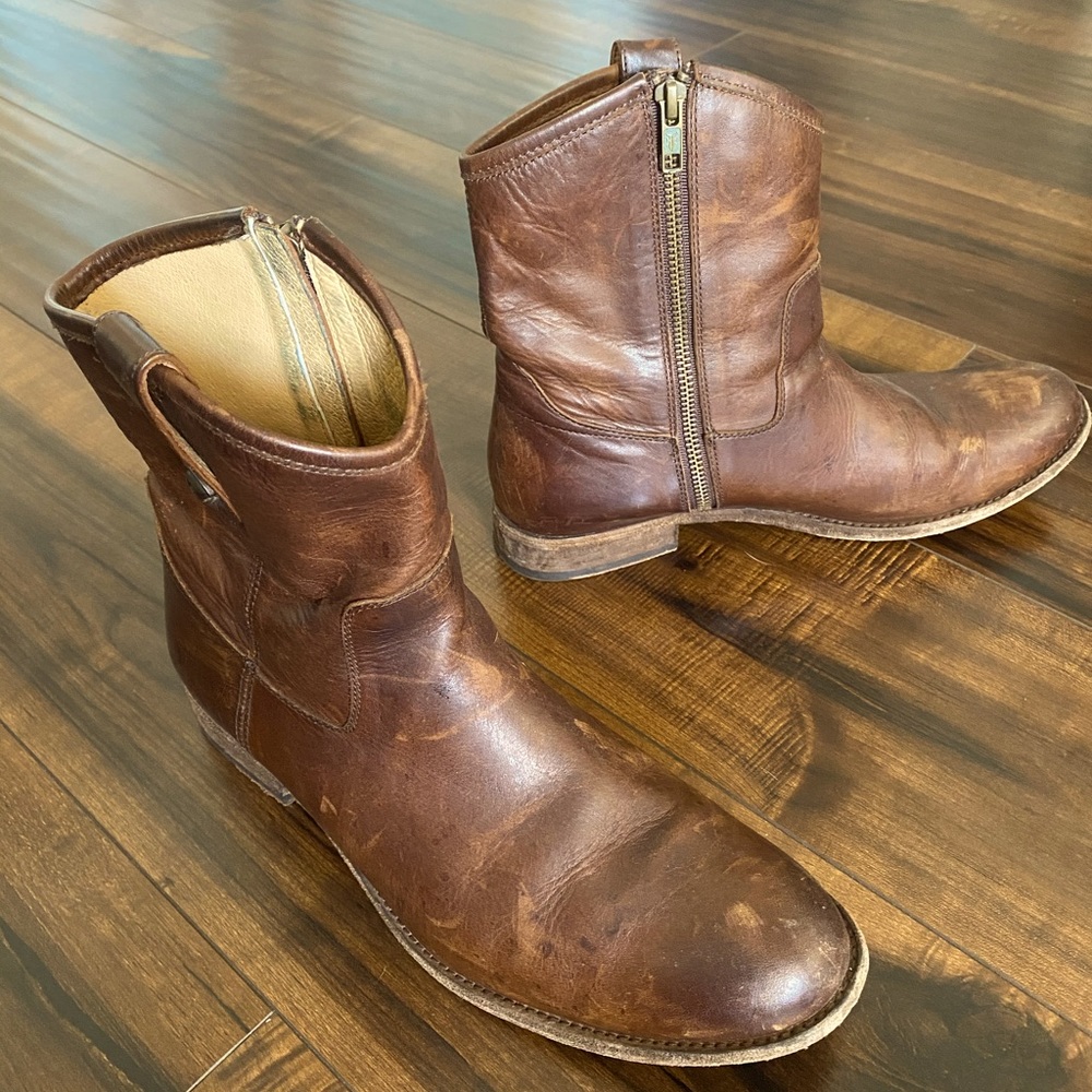 Frye Leather Melissa Button Booties
